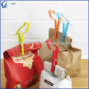 2pcs in Cute Bird Strong Power Plastic Food Bag Sealing Clips Airer Hanger Clothesspin