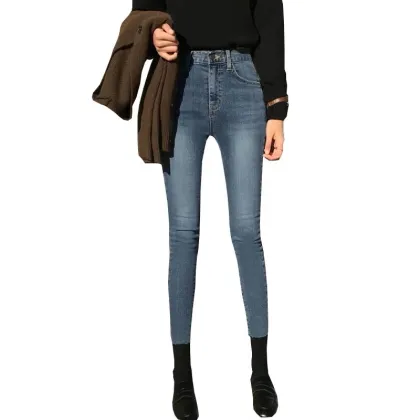 High waisted slim and elastic jeans