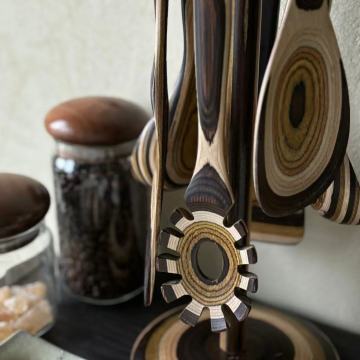 Unique Wooden Tableware with Diverse Spoon Designs
