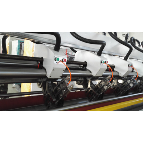 Automatic electric adjustment slitter scorer machine