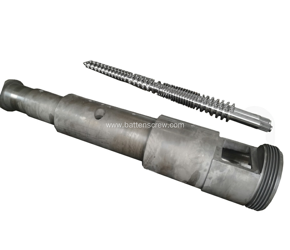 Cincinnati CMT68 conical twin screw barrel