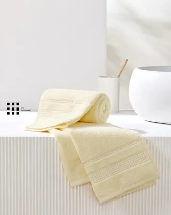Highly absorbent face towel
