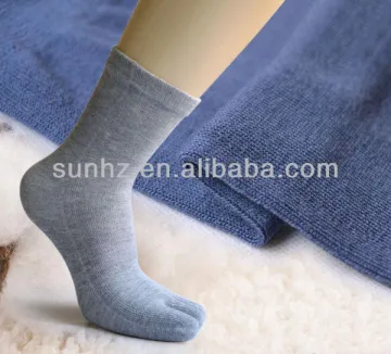 Men toe socks