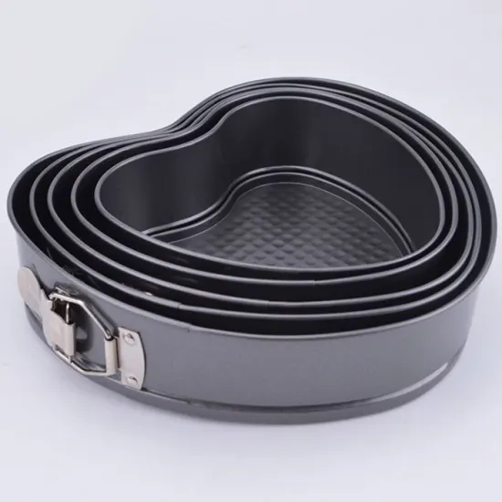 Leakproof Non-Stick Heart-Shaped Springform Cake Pan with Removable Bottom for Cheesecake Baking