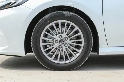 Camry 2024 Hybrid 2.0HE Elite Edition: 152 HP Engine and 113 HP Electric Motor