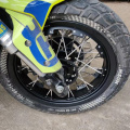 Two wheel off-road motorcycle hub