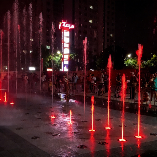 Фонтани мусиқии майдони Dryland