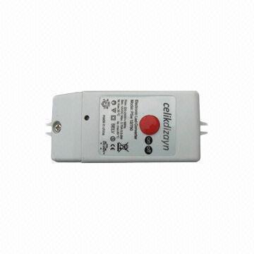 LED Power Supply with 85-277V AC Input Voltage, 750mA Output Current