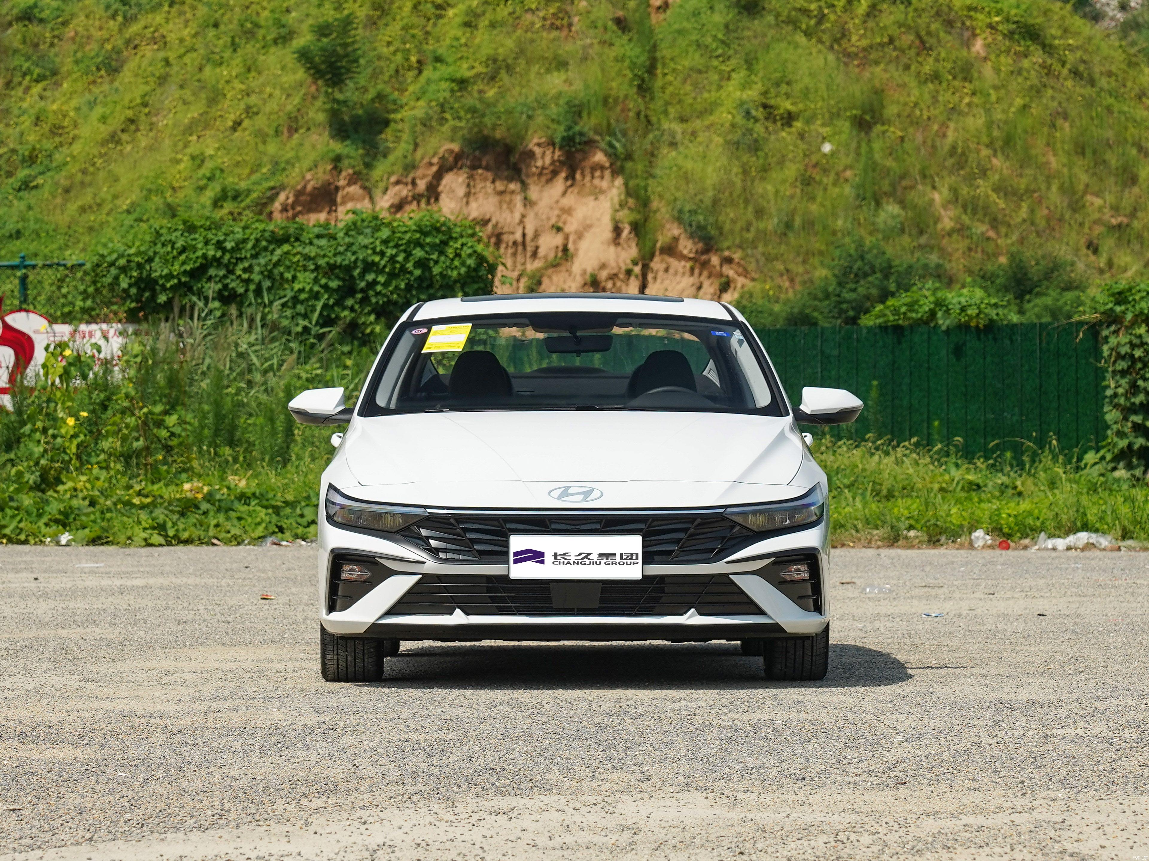 Hyundai Elantra 1.5L sedan car