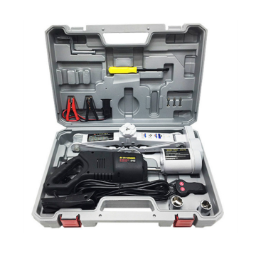 Portable 2.5 Ton Hydraulic Jack with Low Profile and Safety Features