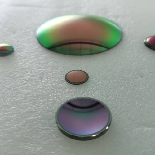 एंटी-रिफ्लेक्टिव लेपित ऑप्टिकल लेंस