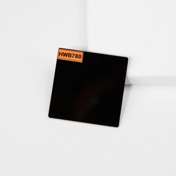 赤外線透過可視吸収ガラス HWB780