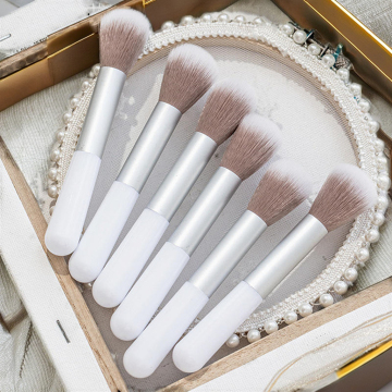 Wood Handle Vegan Hair Hot Selling Makeup Brush Set with Customized Blush and Powder Brushes