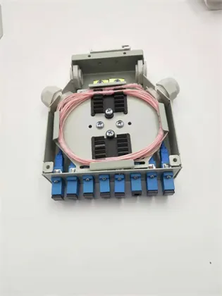 Terminal box DIN rail