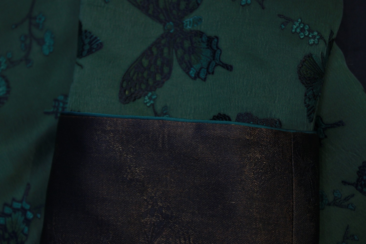 womens tops and blouses