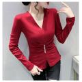 Slim V-neck inner bottoming shirt for women