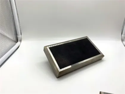 Ceramic vacuum chuck for photovoltaic solar energy (microporous)