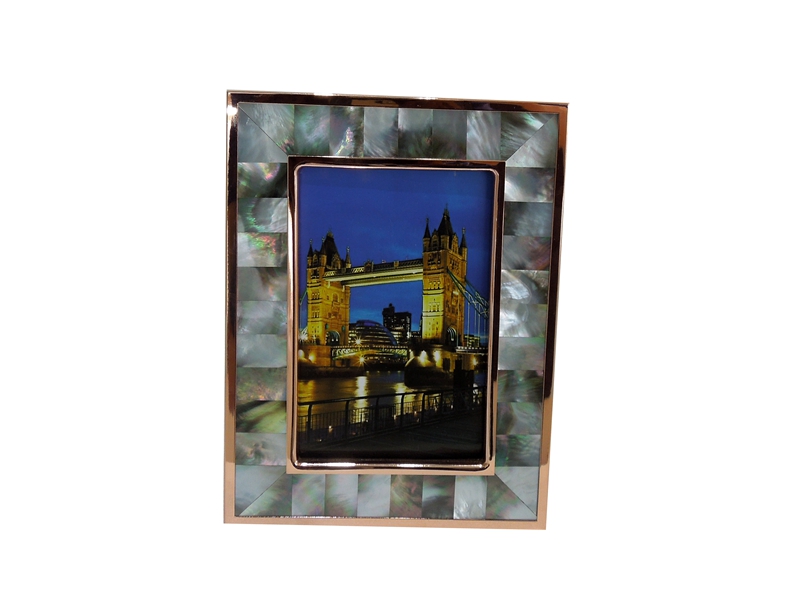 Natural Craft Black Mother of Pearl Photo Frame