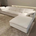 Phòng khách đặt chiếc ghế sofa vải hình chữ L