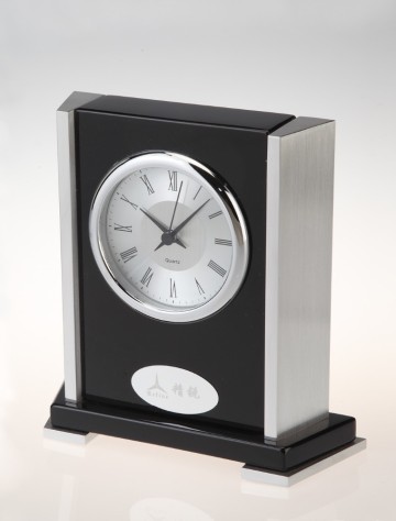 Great Meaningful desk clock Gifts