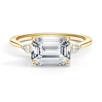 Igi Certified Emerald ကအဝါရောင်ရွှေလက်စွပ်ကိုဖြတ်