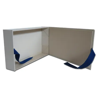 Custom White Paper Underwear Box Packaging