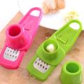 Kitchen Parts Garlic Press Squeezer Ginger Stainless Steel Mincer Cooking Tool Presse ail Crusher Vegetable Peeler Random Color