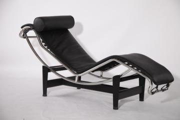 Le Corbusier Leather LC4 Chaise Lounge Chair Replica