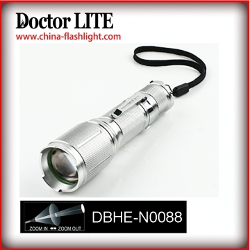 2015 New Design XM-L T6 Zoomable Aluminum Flashlight