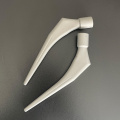 Forjeo de componentes femorales de titanio implantable