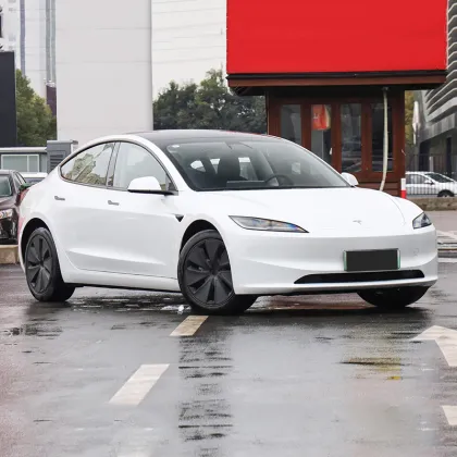 High-Speed 200km/h 4WD Tesla Model 3 Electric Cars For Sale