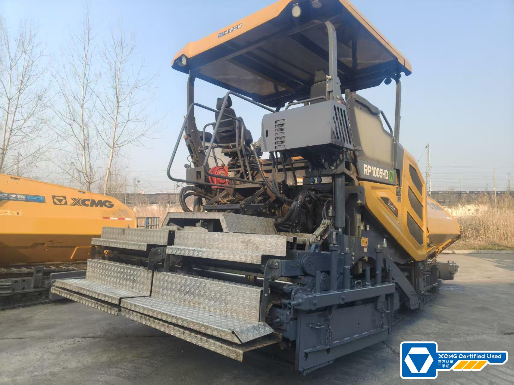 used-asphalt-paver-unit