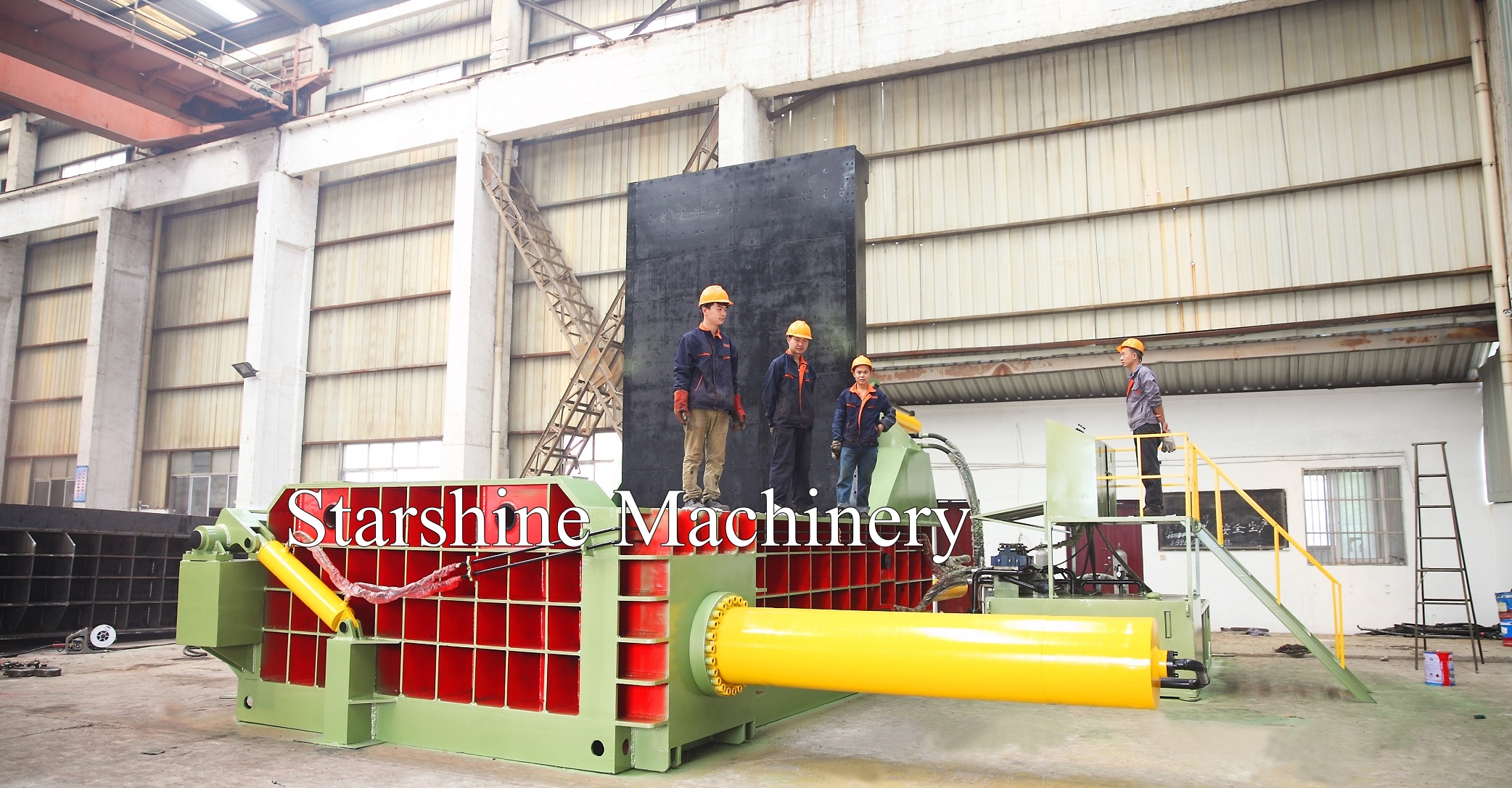 hydraulic metal baler