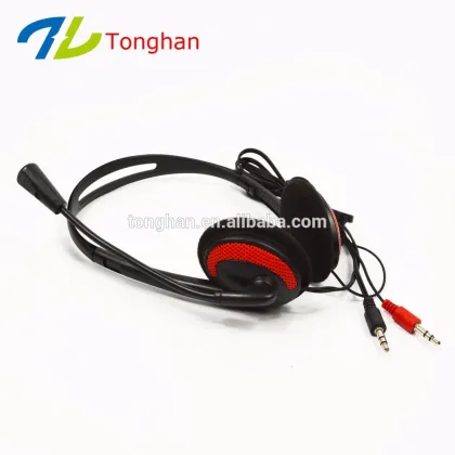 Red computer audio jack long wired headphones headset with microphone