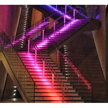 Lumière led d&#39;escalier multicolore