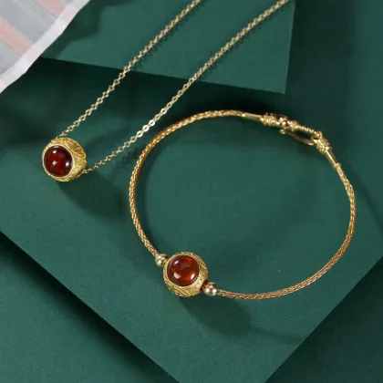 Gold-Plated Natural Garnet Inlaid Temperament Retro Bracelet