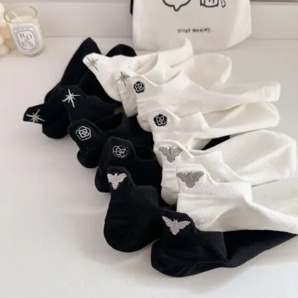 Unique Bees and Stars Pattern Boat Socks