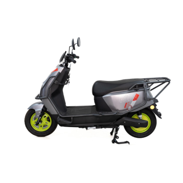 electric cruiser motorcycle with high-capacity