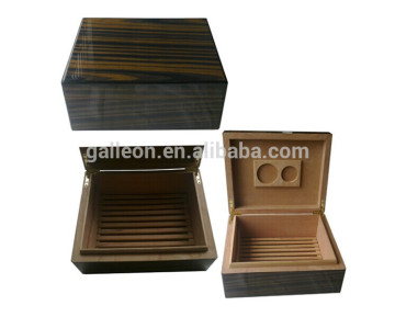 High Lacquer Ebony veneer Finish High gloss cigar humidor