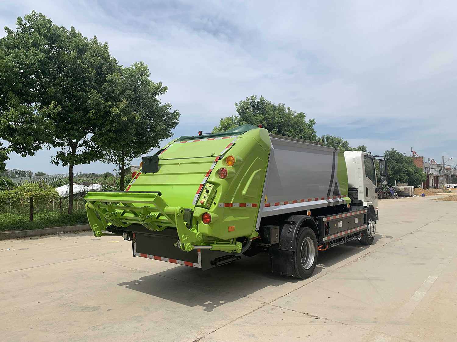 BYD 8CBM Refuse Compactor Truck