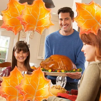 Maple Leaf Aluminum Foil Balloon