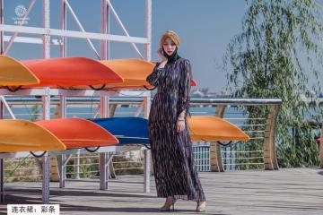 Colored strip Mixed dress