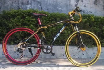 26 Inch 24 Speed Aluminium Alloy Moutain Bike From China