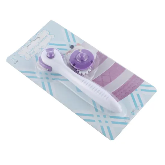 Plastic Embossing Slices and Pastry Lattice Cutters for Cake Decorating