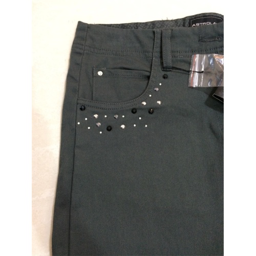Lady's Casual Short Pants