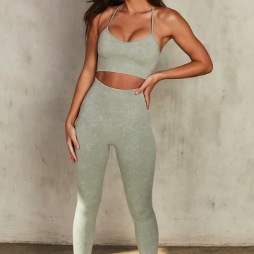 Conjunto de ropa deportiva de gimnasio de yoga