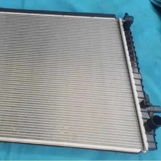 High Quality Radiator Genuine Auto Part 2069033400 for Geely EMGRAND SS11
