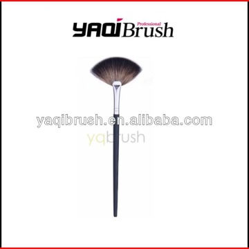 Professional facial fan brush