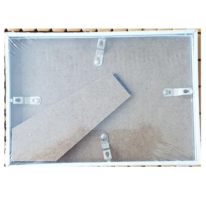 Customized jigsaw puzzle frames