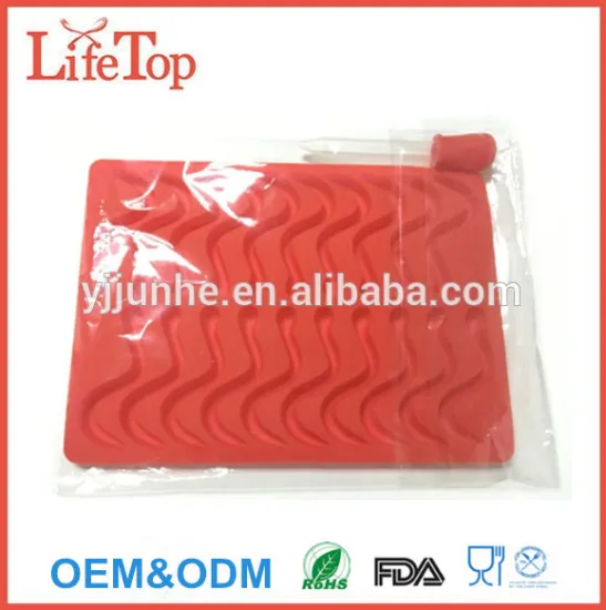 BPA Free 20Cavity Silicone Gummy Worm Mold With a 5 ml Dropper